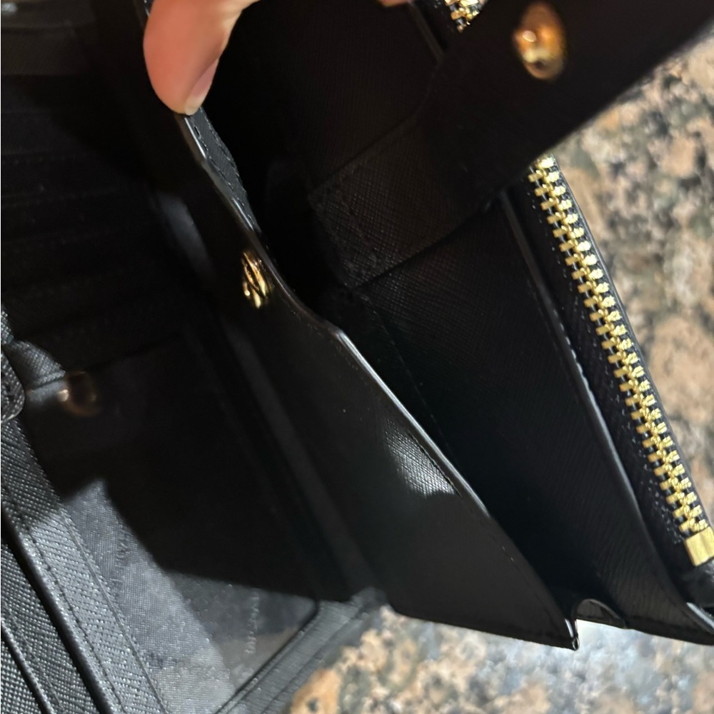 Michael Kors Black Saffiano Wristlet wallet with Gold Logo - Picture 6 of 6